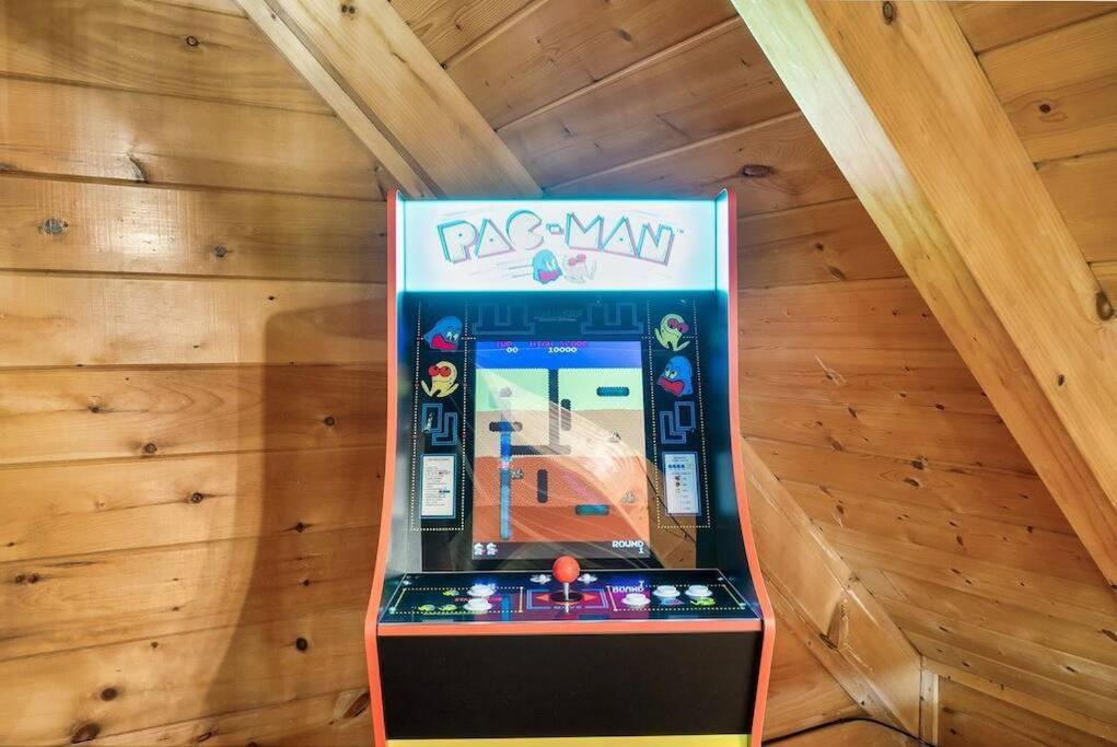 Cabin-N-Smokys! Indoor Resort Pool Views Hot Tub Game Room Sevierville Esterno foto