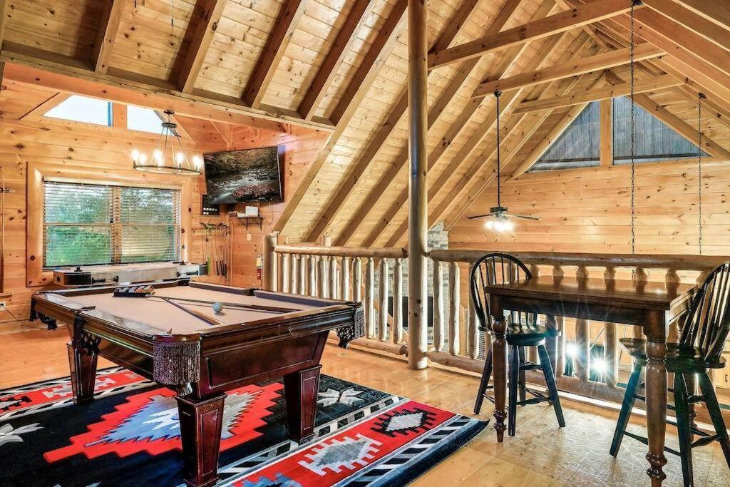 Cabin-N-Smokys! Indoor Resort Pool Views Hot Tub Game Room Sevierville Esterno foto
